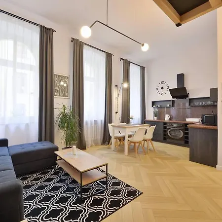 Argentis Kielbasnicza Black&white * Wrocław