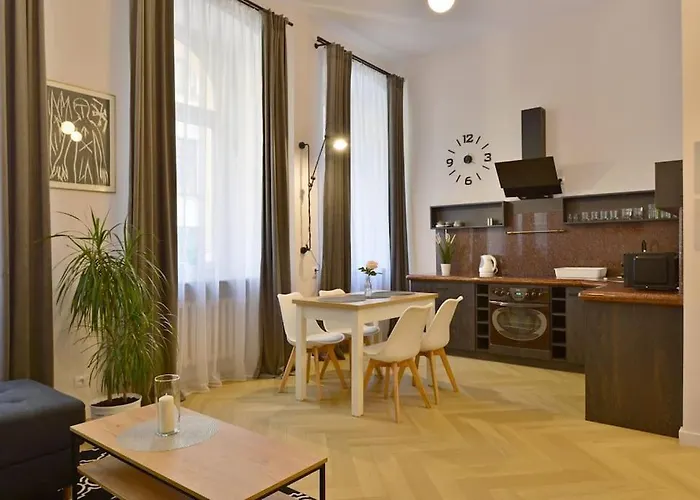 Argentis Kielbasnicza Black&white * Vratislav